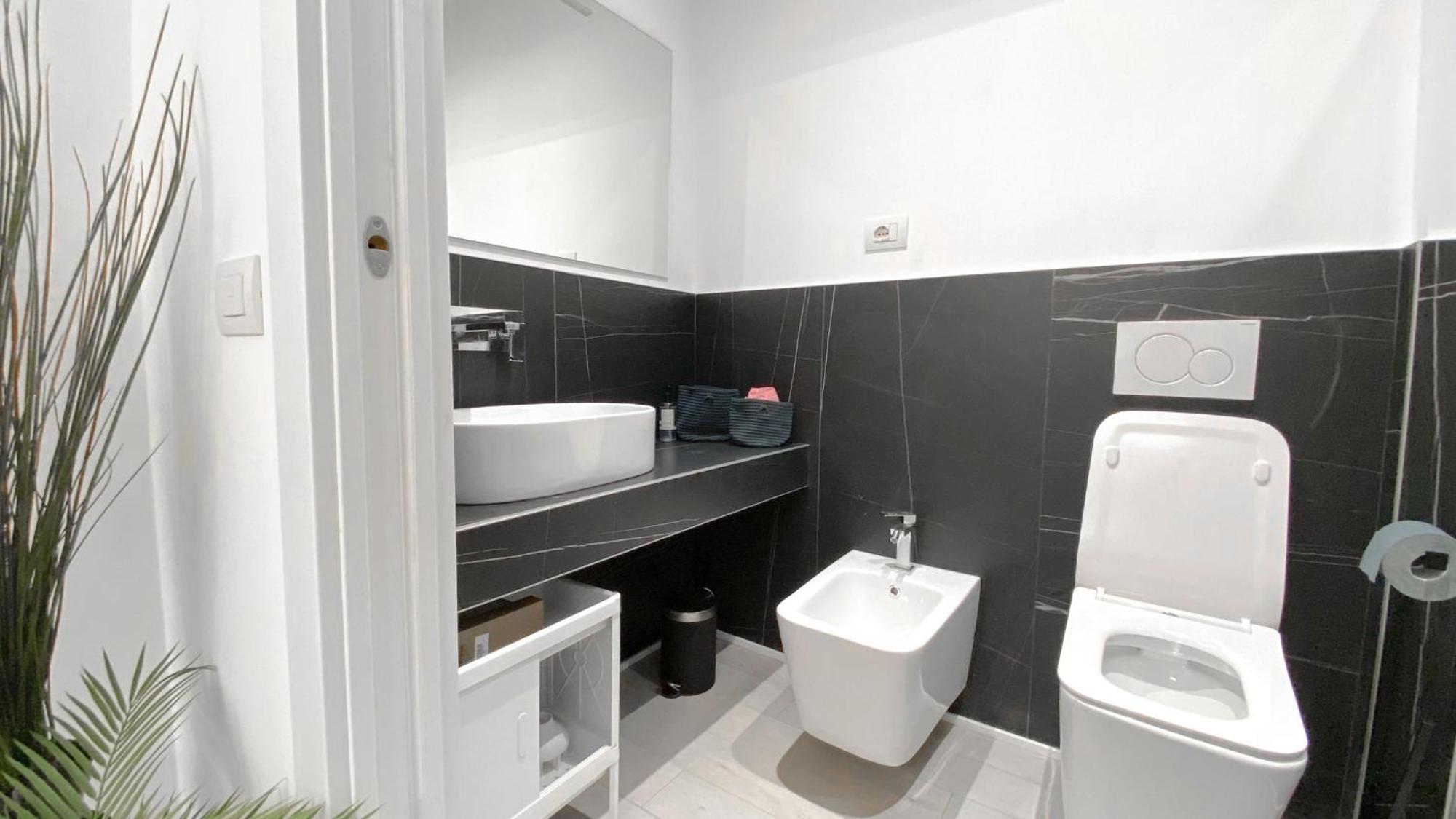 Cardano Suite - 5 Min From Central Station มิลาน ภายนอก รูปภาพ